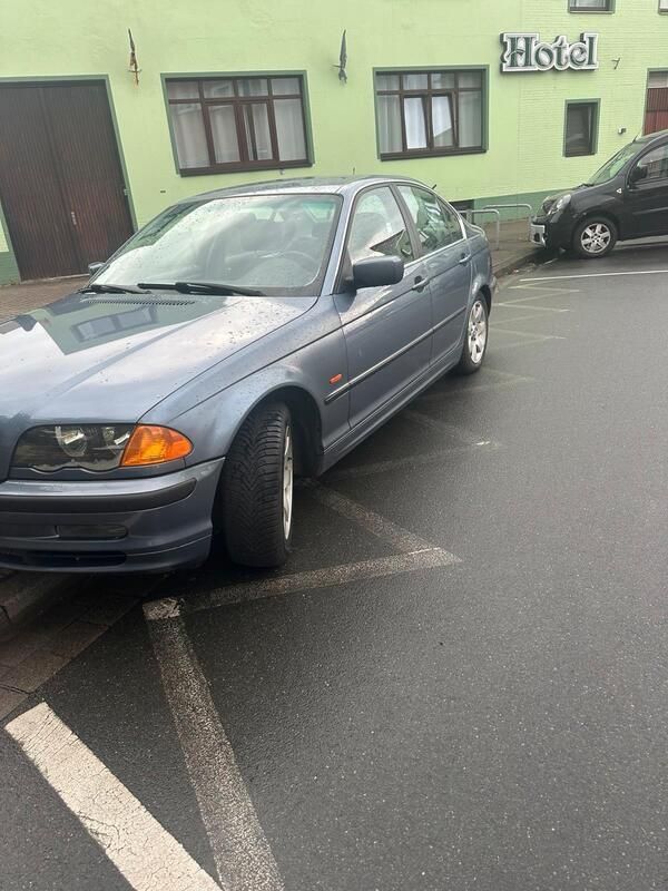Grau Gebraucht 1998 BMW 328 Limousine | 2.300 € (Superpreis) - Bild 1/4