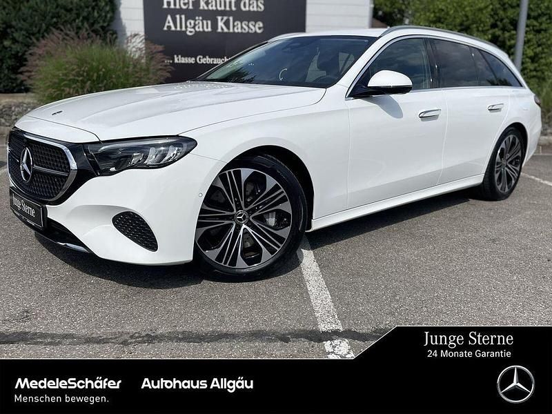Weiß Gebraucht 2024 Mercedes E300 Avantgarde Limousine | 49.450 € (Guter Preis) - Bild 1/4