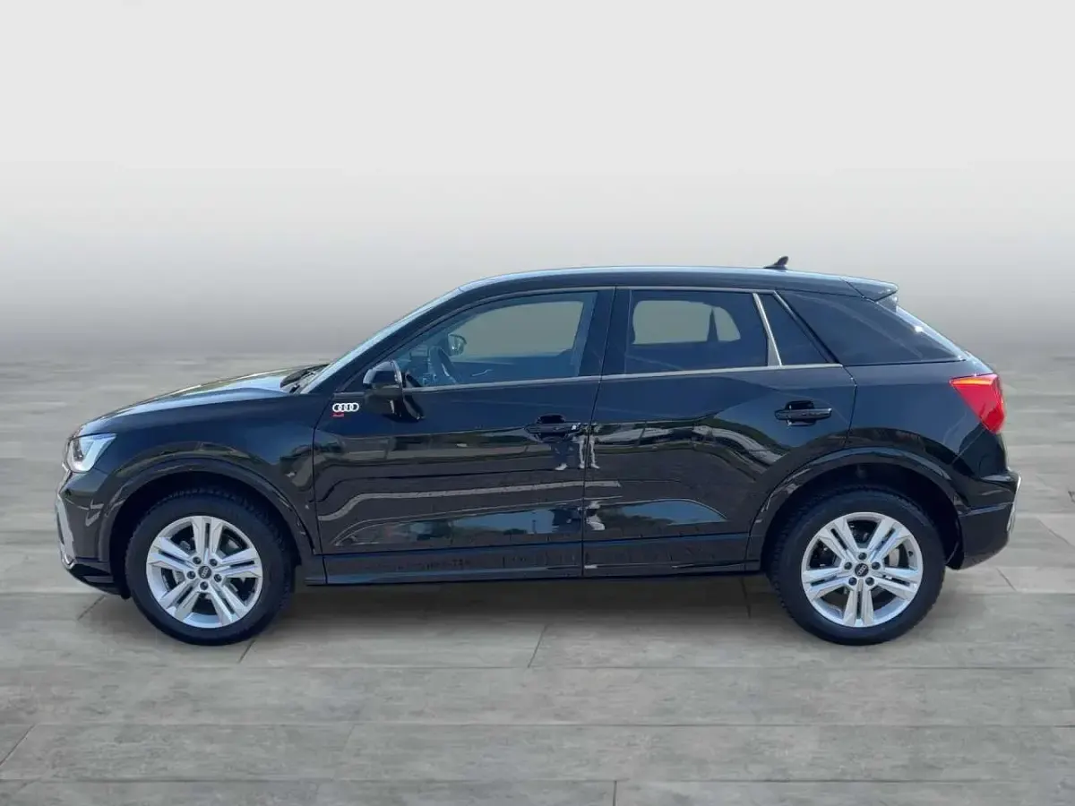Gebraucht Audi Q2 Advanced 150 PS (110 kW) 2025 Brillantschwarz SUV
