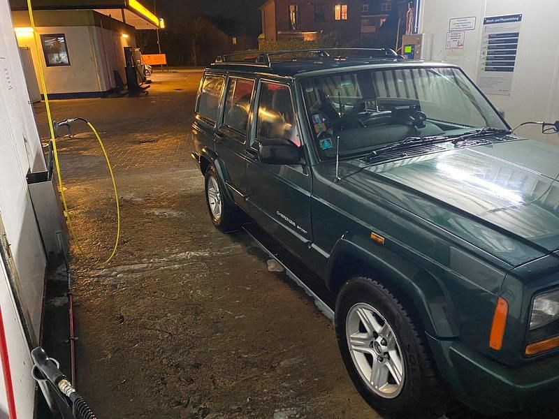 Gebraucht Jeep Cherokee 173 PS (127 kW) 2000 Grün SUV