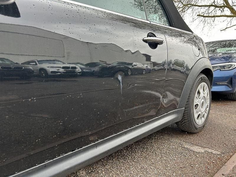 Gebraucht Mini Cooper Cabriolet Pepper 122 PS (89 kW) 2011 Schwarz Cabrio
