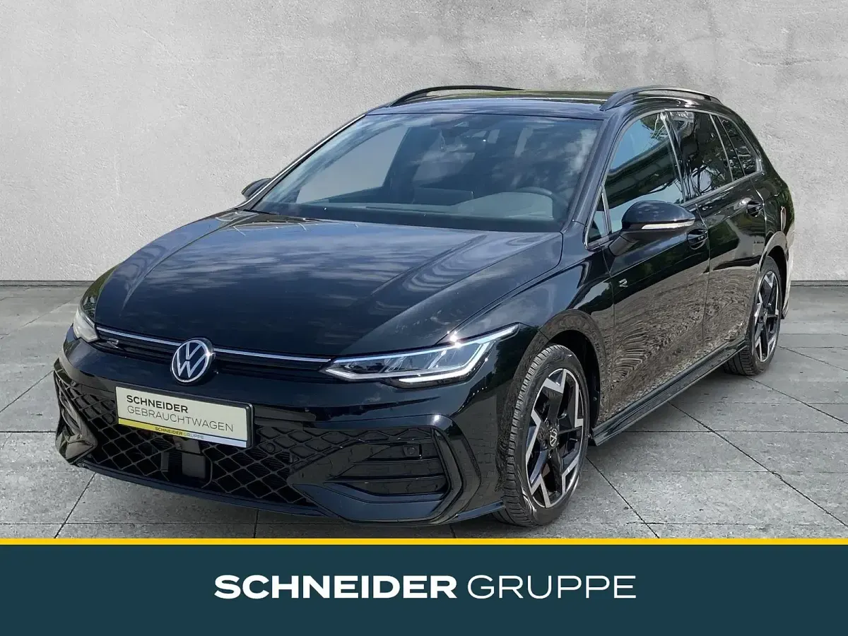 Gebraucht VW Golf VIII R-line 150 PS (110 kW) 2025 Kombi
