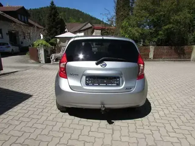 Usata Nissan Note Acenta 90 CV (66 kW) 2016 Argento Utilitaria