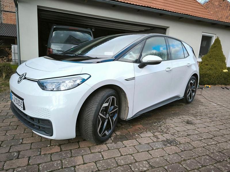Gebraucht VW ID.3 Pro Performance 150 kW (204 PS) 2023 Weiß Kleinwagen