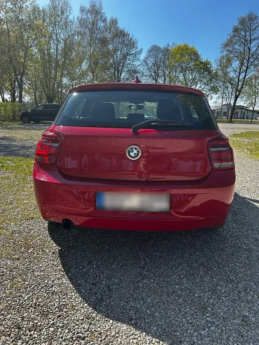 Gebraucht BMW 116 136 PS (100 kW) 2012 Rot Kleinwagen