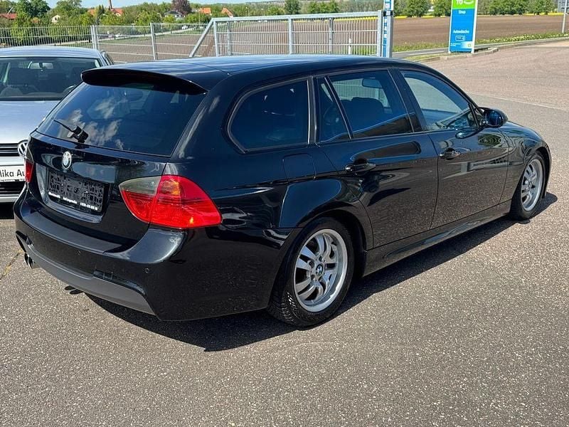 Gebraucht BMW 318 Sport Line 143 PS (105 kW) 2008 Schwarz Kombi