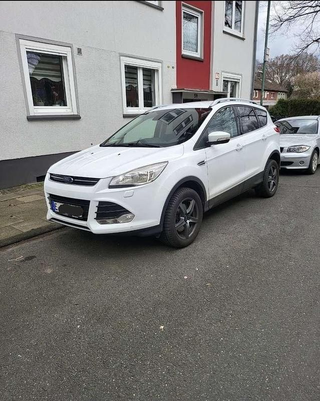 Gebraucht Ford Kuga Titanium 179 PS (131 kW) 2016 SUV