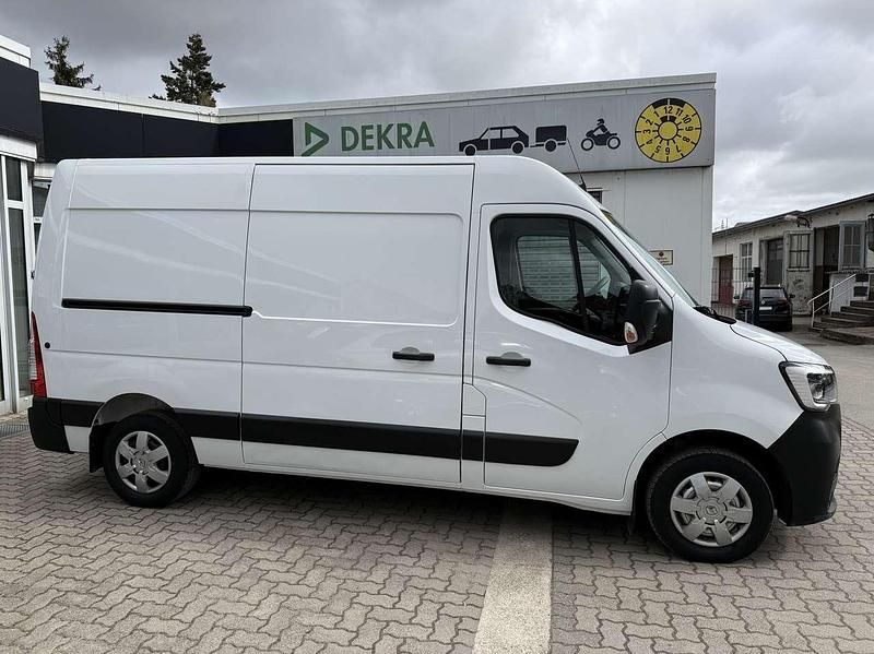 Gebraucht Renault Master Komfort 150 PS (110 kW) 2024 Mineral weiss Van / Kleinbus