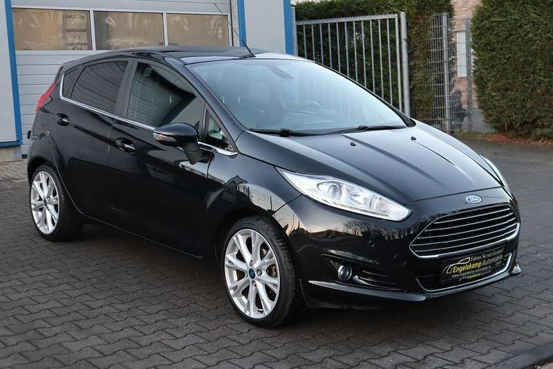 Gebraucht Ford Fiesta Individual 125 PS (91 kW) 2013 Schwarz Limousine