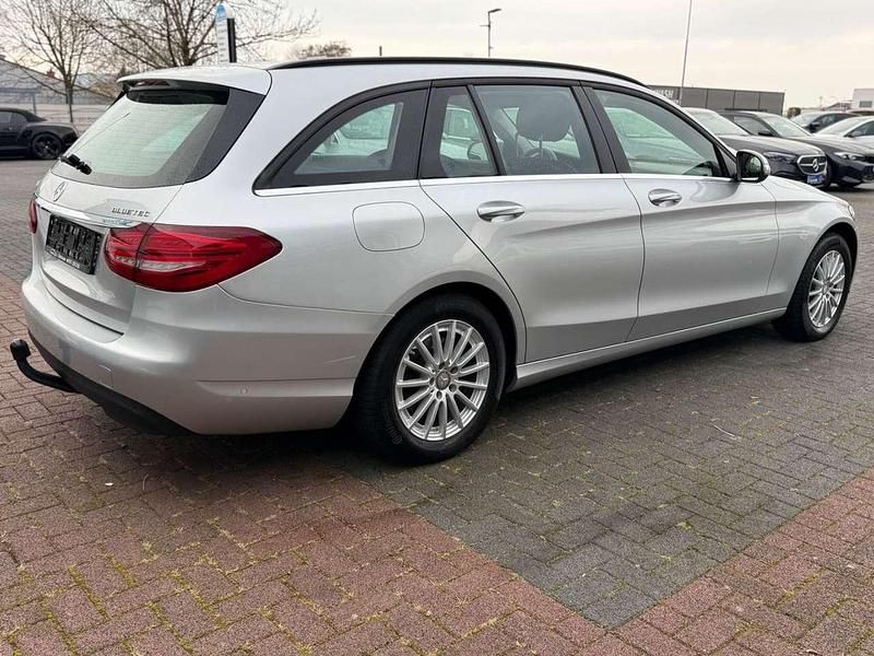 Second-hand Mercedes C220 170 CP (125 kW) 2015 Argintiu Break