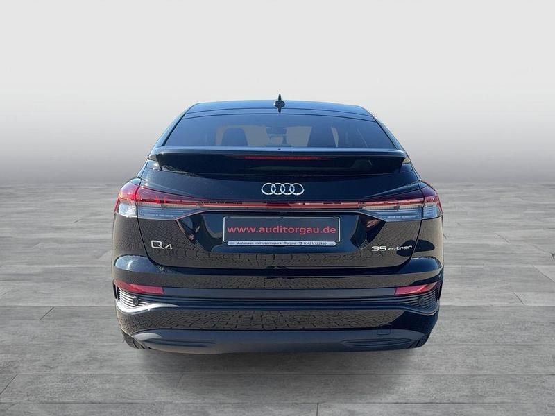 Gebraucht Audi Q4 Sportback e-tron Basis 125 kW (170 PS) 2023 Schwarz SUV
