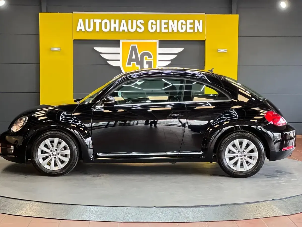 Gebraucht VW Beetle Design 105 PS (77 kW) 2014 Schwarz Kleinwagen