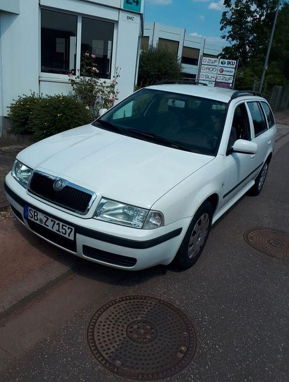 Gebraucht Skoda Octavia Classic 102 PS (75 kW) 2007 Weiß Kombi