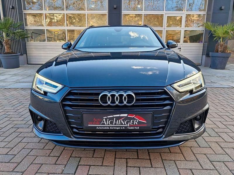 Gebraucht Audi A4 S-Line 190 PS (139 kW) 2019 Grau Kombi