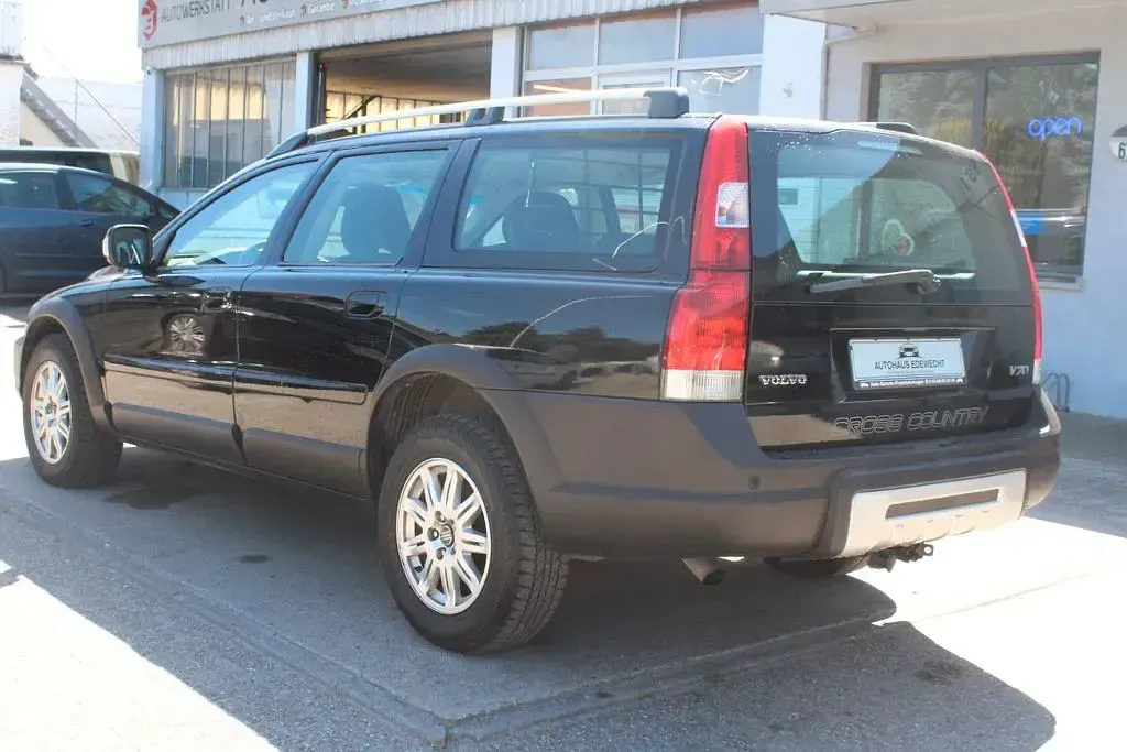 Gebraucht Volvo XC70 185 PS (136 kW) 2006 Schwarz Kombi