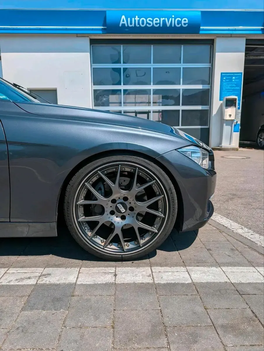 Gebraucht BMW 335 Sport Line 306 PS (225 kW) 2013 Grau Kombi