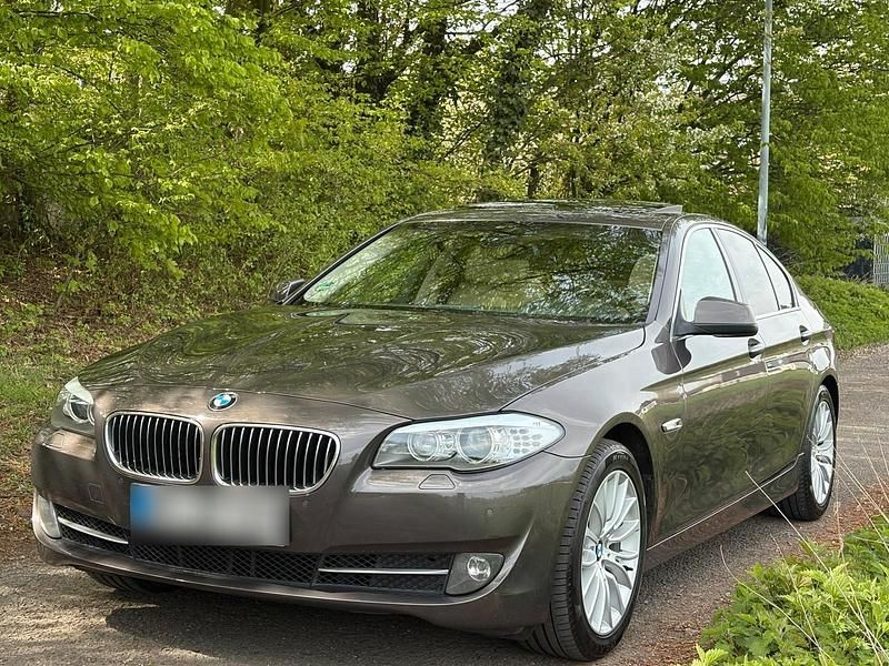 Gebraucht BMW 520 184 PS (135 kW) 2010 Limousine