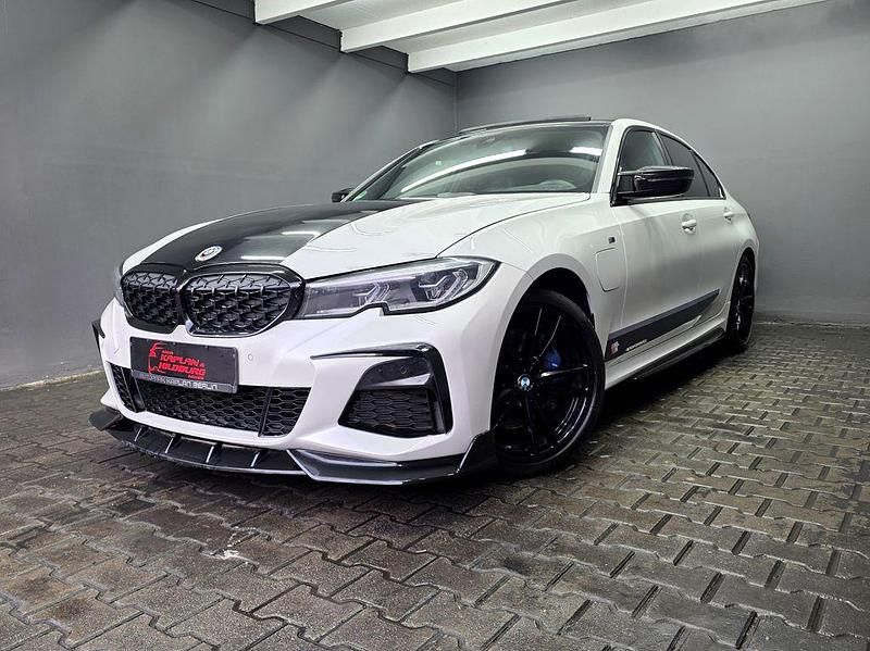 Weiß Gebraucht 2021 BMW 330e M Sport Limousine | 31.990 € (Guter Preis) - Bild 1/4