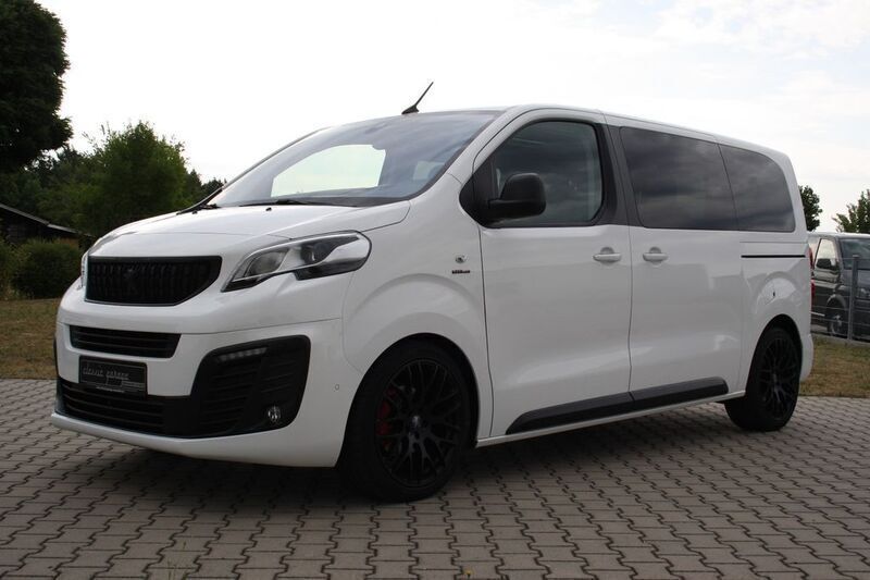 Weiß Gebraucht 2020 Peugeot Traveller Business-Line Van / Kleinbus | 33.990 € (Superpreis) - Bild 1/4