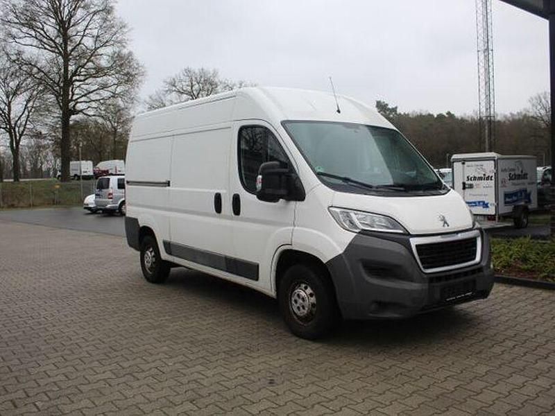 Gebraucht Peugeot Boxer 131 PS (96 kW) 2016 Weiß Van