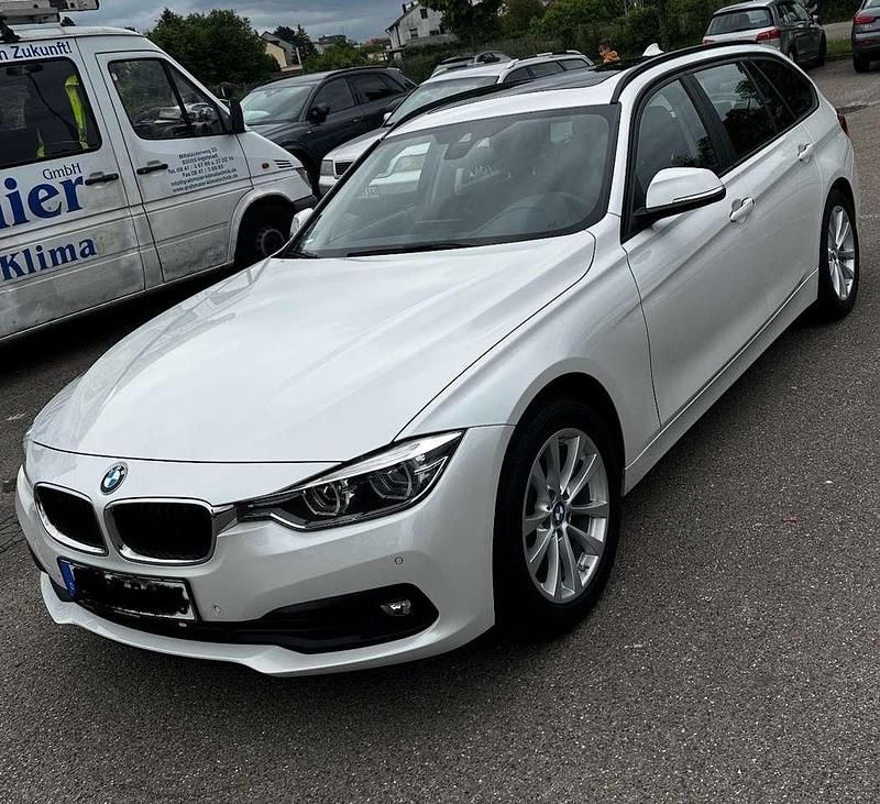 Gebraucht BMW 320 Advantage 190 PS (139 kW) 2019 Weiß Kombi