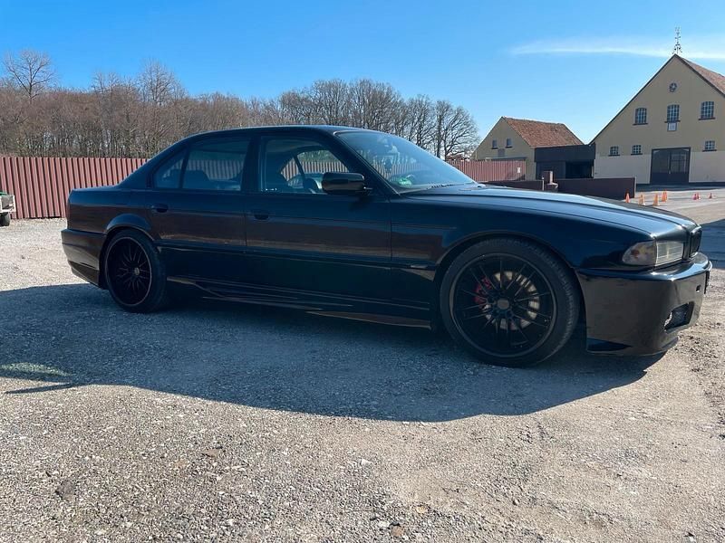 Gebraucht BMW 740 286 PS (210 kW) 1996 Schwarz Limousine