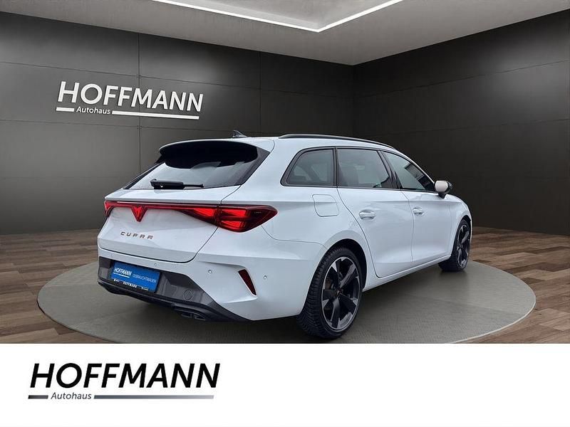 Usata Cupra Leon 150 CV (110 kW) 2025 Bianco Berlina