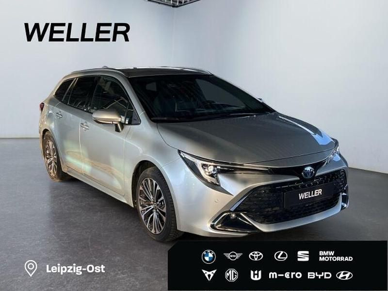 Gebraucht Toyota Corolla Team 140 PS (102 kW) 2024 Silber Kombi