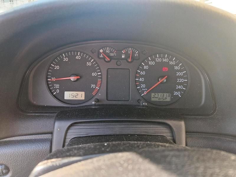 Gebraucht VW Passat 150 PS (110 kW) 1998 Silber Kombi