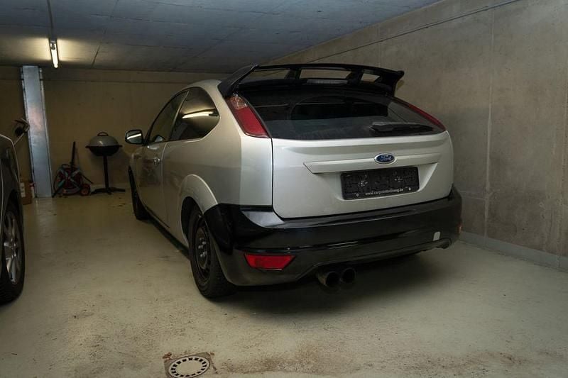 Gebraucht Ford Focus 125 PS (91 kW) 2010 Grau Limousine