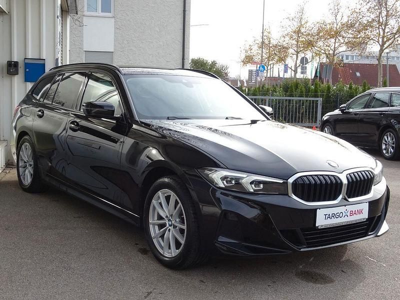 Gebraucht BMW 320 Sport Line 190 PS (139 kW) 2022 Schwarz Kombi