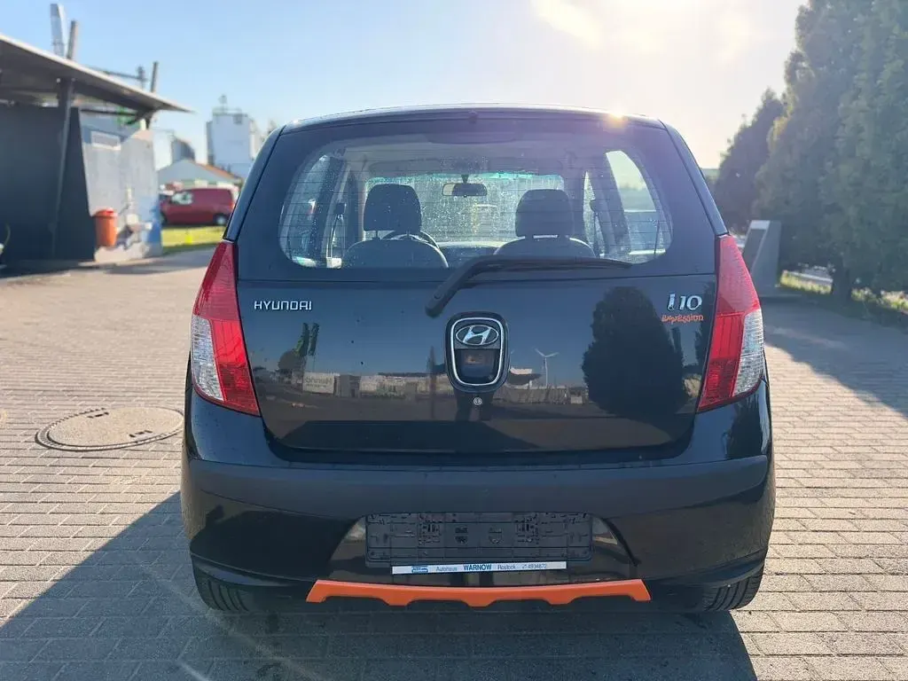 Gebraucht Hyundai i10 67 PS (49 kW) 2010 Schwarz Kleinwagen