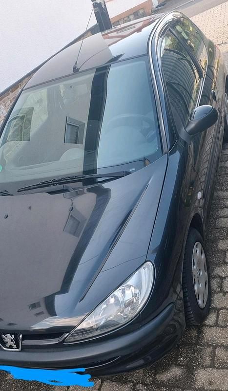 Gebraucht Peugeot 206 75 PS (55 kW) 2004 Schwarz Kleinwagen