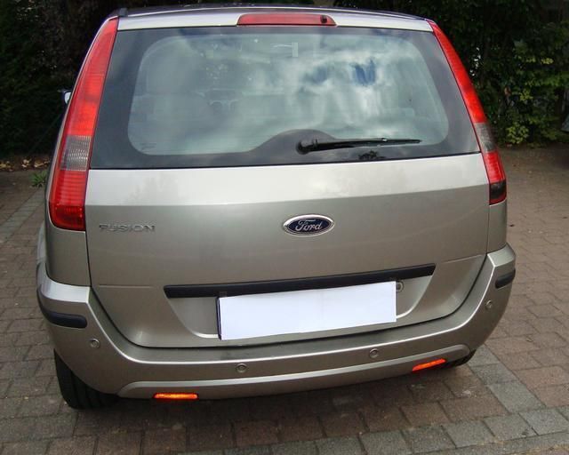 Gebraucht Ford Fusion 80 PS (58 kW) 2003 Grau metallic Kombi