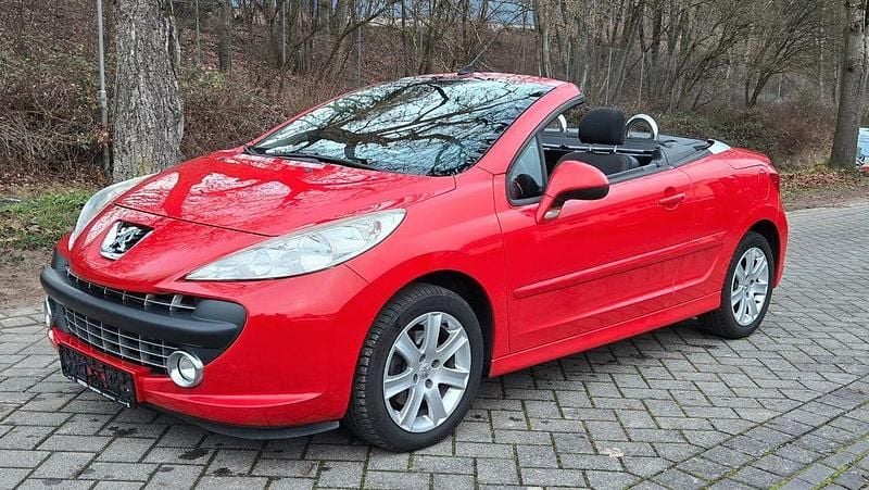 Rot Gebraucht 2010 Peugeot 207 CC Sport Cabrio | 1.499 € (Superpreis) - Bild 1/4