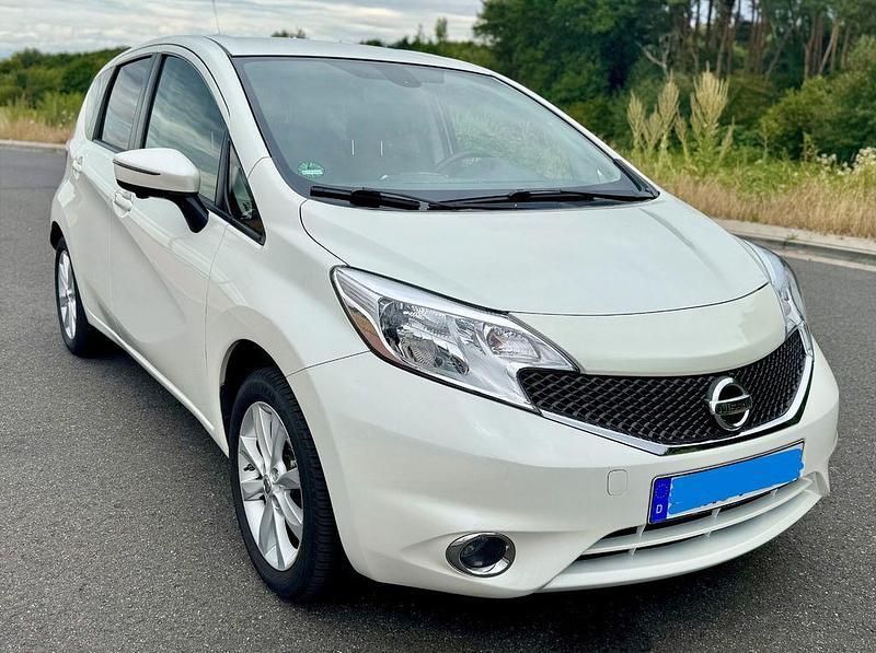 Weiß Gebraucht 2016 Nissan Note Acenta+ Van / Kleinbus | 6.950 € (Fairer Preis) - Bild 1/4