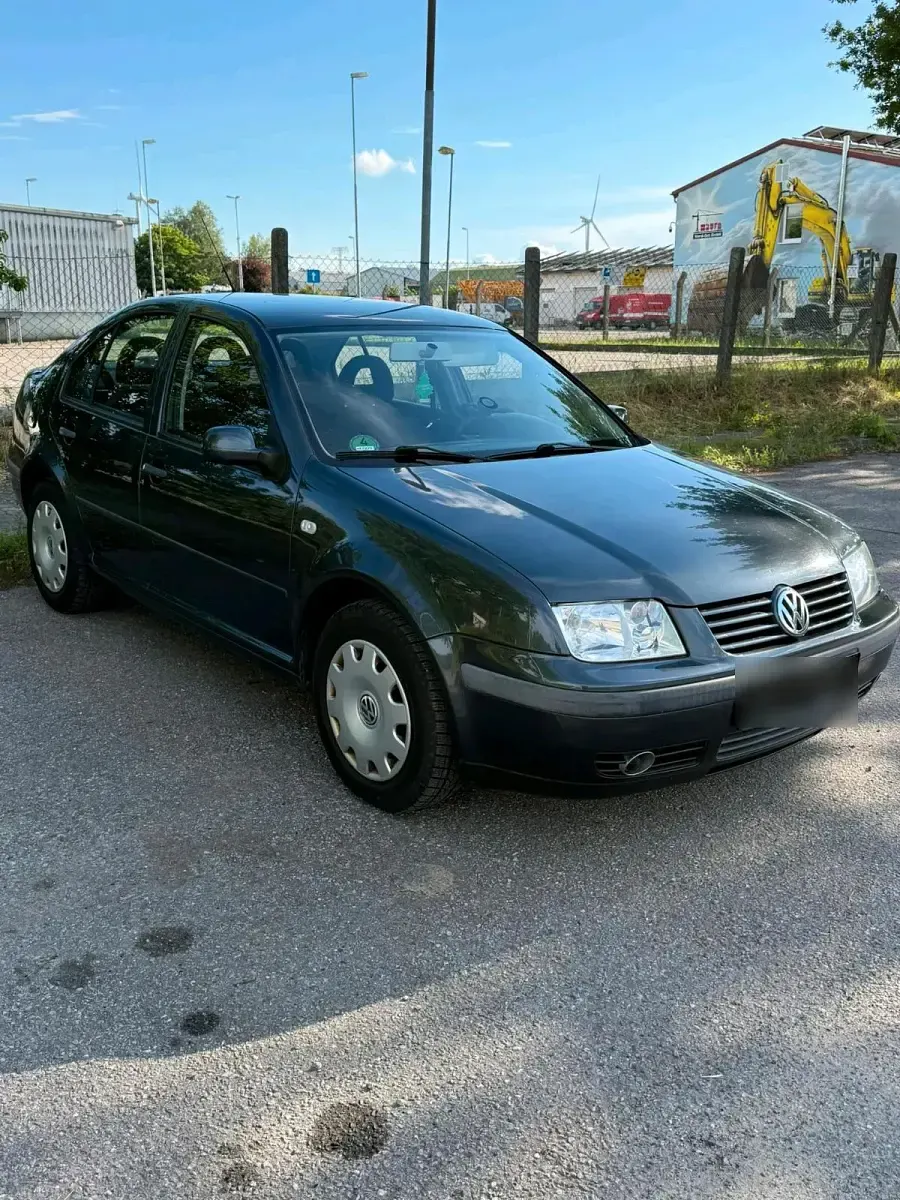 Gebraucht VW Bora 101 PS (74 kW) 2000 Grau Limousine