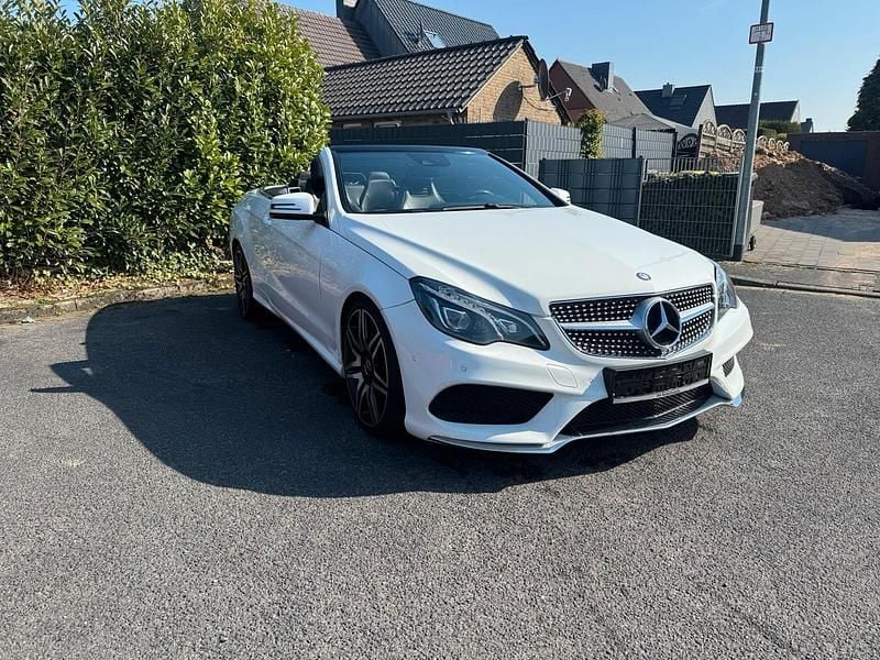 Gebraucht Mercedes E350 AMG 252 PS (185 kW) 2015 Weiß Cabrio