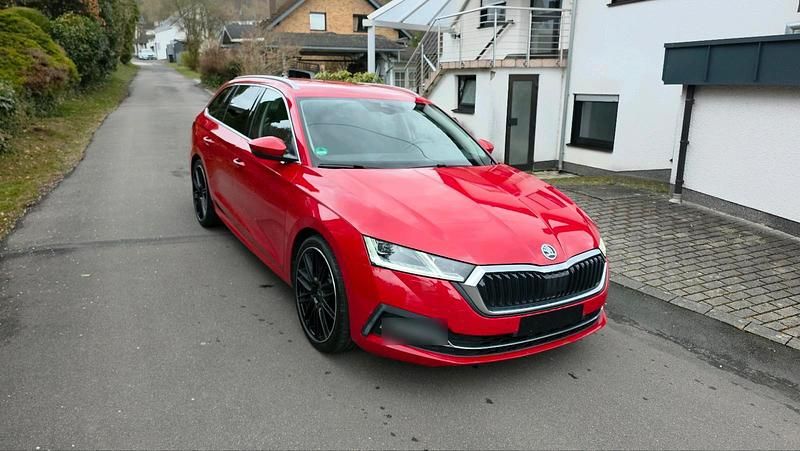 Gebraucht Skoda Octavia 150 PS (110 kW) 2021 Rot Kombi