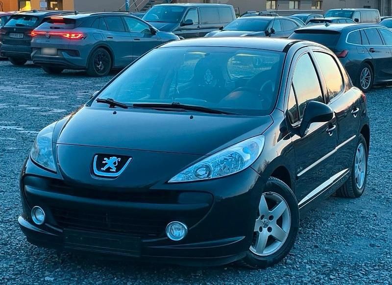 Gebraucht Peugeot 207 95 PS (69 kW) 2009 Schwarz Kleinwagen