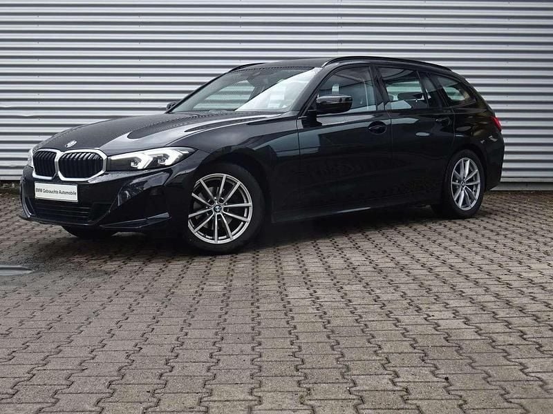 Gebraucht BMW 318 156 PS (114 kW) 2023 Schwarz uni Kombi