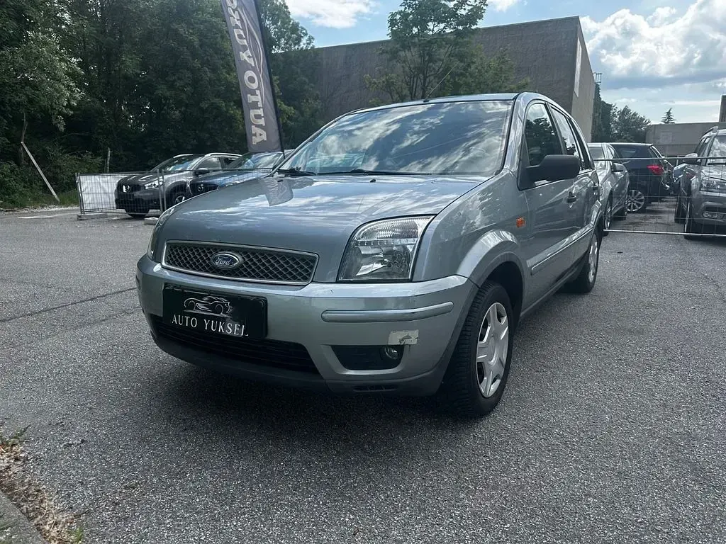 Gebraucht Ford Fusion 68 PS (50 kW) 2004 Silber Kleinwagen