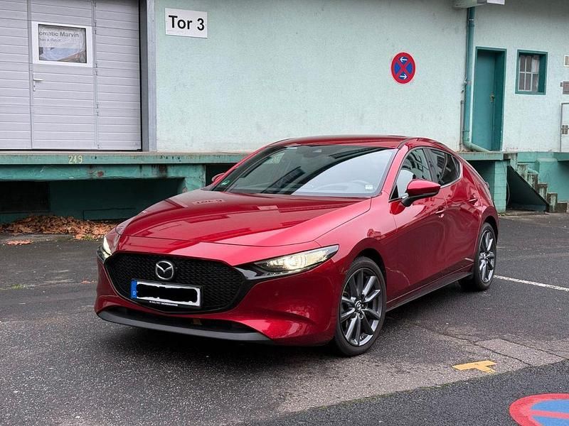 Rot Gebraucht 2021 Mazda 3 Selection Limousine | 22.000 € (Fairer Preis) - Bild 1/4