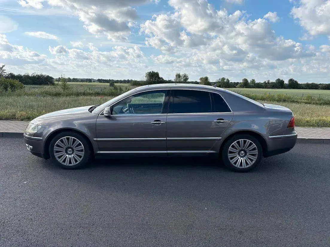 Gebraucht VW Phaeton 232 PS (170 kW) 2007 Grau Limousine