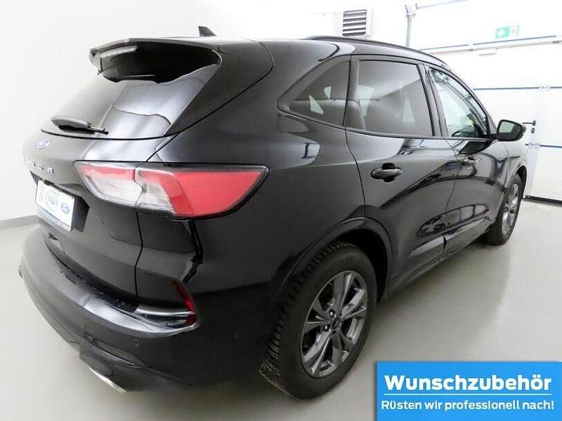 Gebraucht Ford Kuga ST-Line X 150 PS (110 kW) 2024 Obsidianschwarz SUV