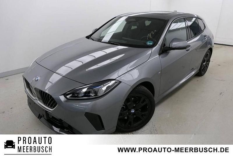 Skyscraper grau Gebraucht 2024 BMW 120 M Sport Kleinwagen | 36.470 € (Guter Preis) - Bild 1/4