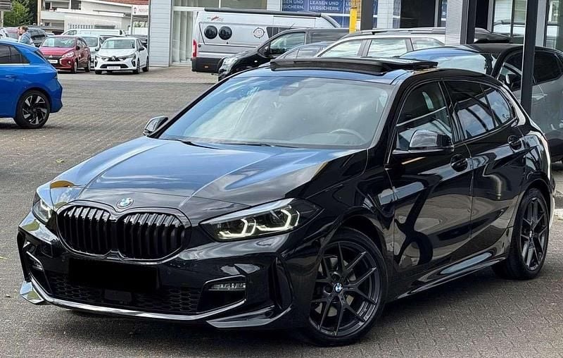 Schwarz Gebraucht 2022 BMW 116 M Sport Kleinwagen | 22.350 € (Guter Preis) - Bild 1/4