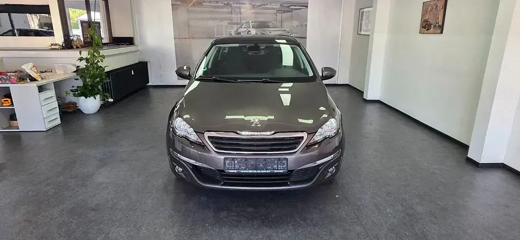 Gebraucht Peugeot 308 SW Active 110 PS (80 kW) 2015 Grau Kombi