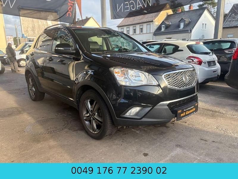 Schwarz Gebraucht 2014 Ssangyong (KGM) Korando Crystal SUV | 6.499 € (Fairer Preis) - Bild 1/4