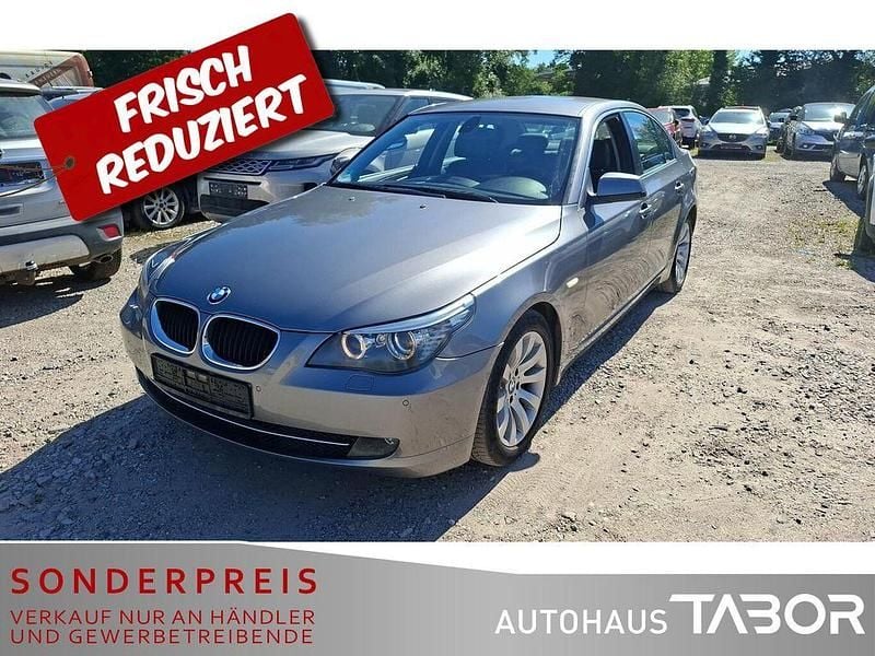 Spacegrau metallic Gebraucht 2010 BMW 520 Limousine | 6.285 € (Superpreis) - Bild 1/4